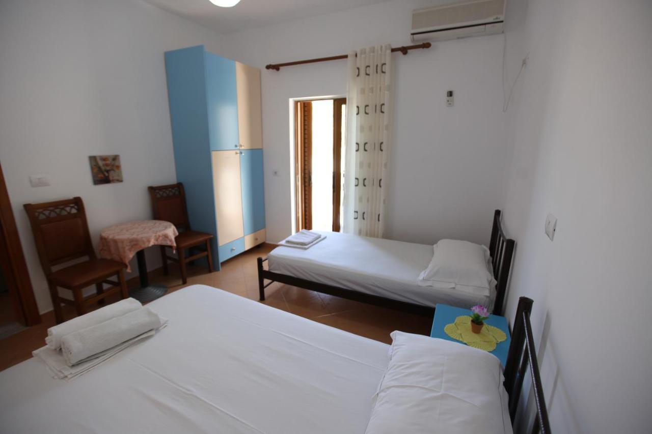 Hotel Lagjini Lukovë Buitenkant foto