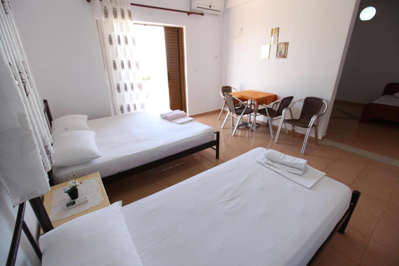 Hotel Lagjini Lukovë Buitenkant foto