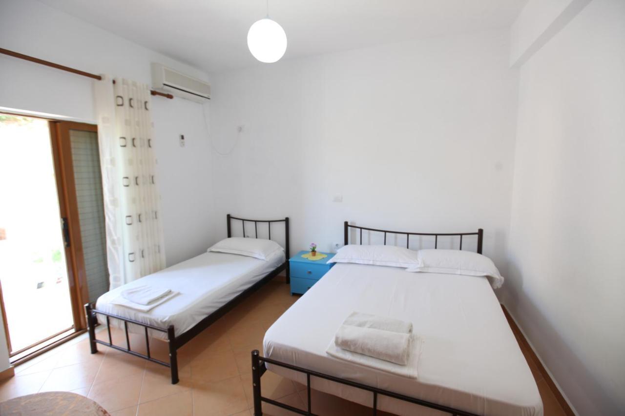 Hotel Lagjini Lukovë Buitenkant foto