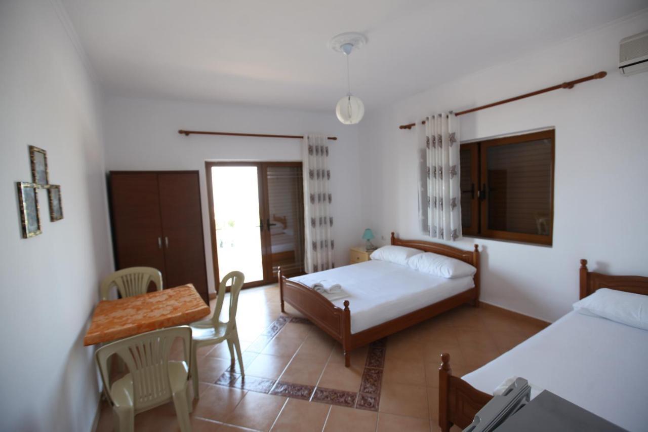 Hotel Lagjini Lukovë Buitenkant foto
