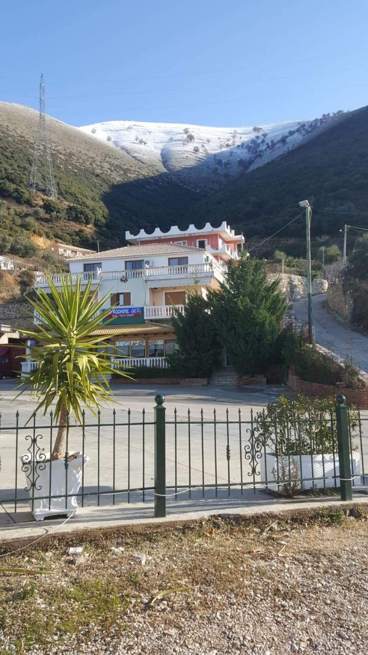 Hotel Lagjini Lukovë Buitenkant foto