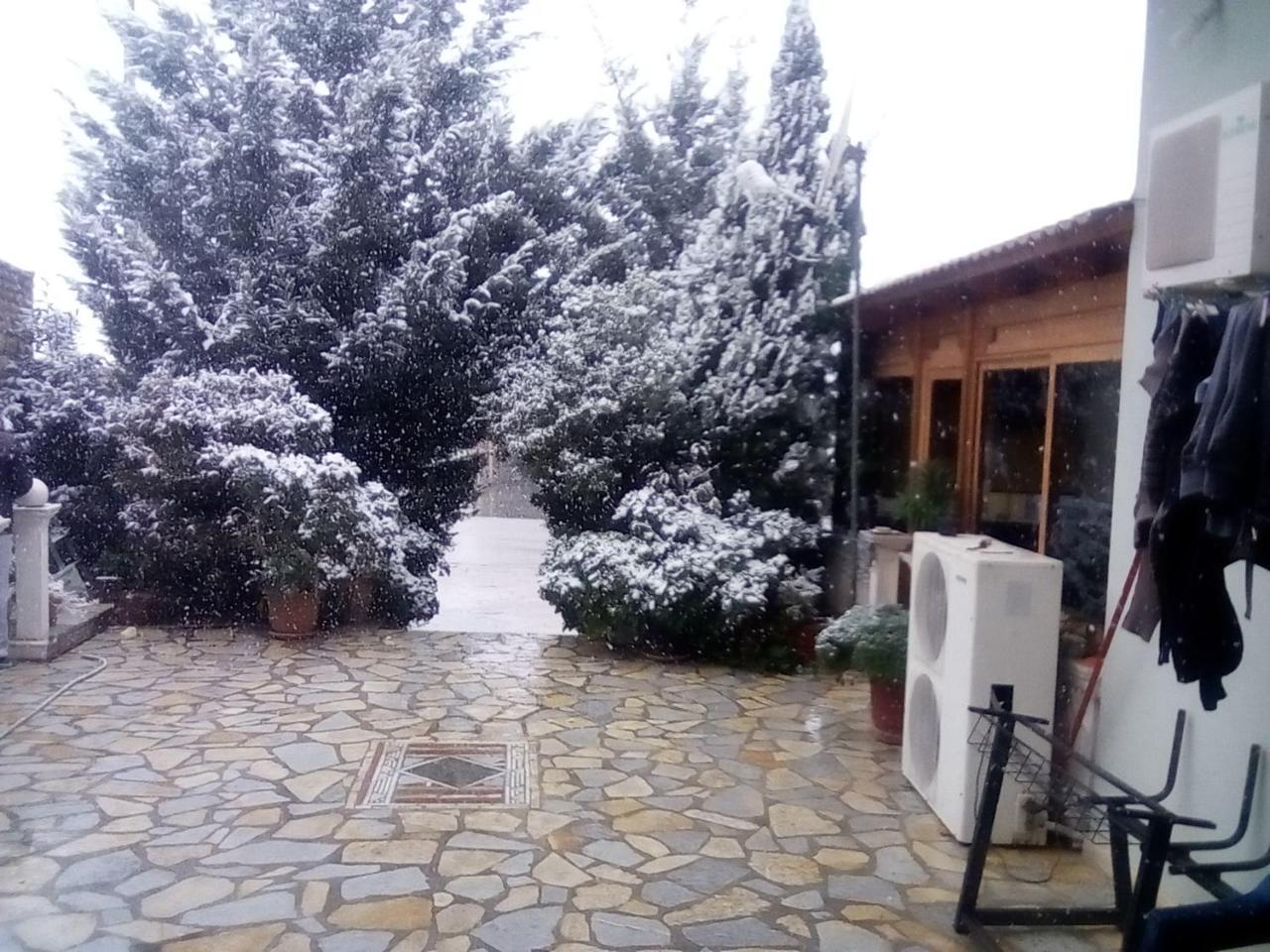 Hotel Lagjini Lukovë Buitenkant foto