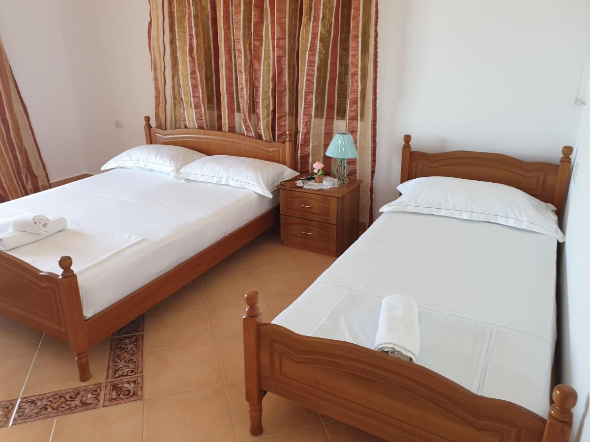 Hotel Lagjini Lukovë Buitenkant foto