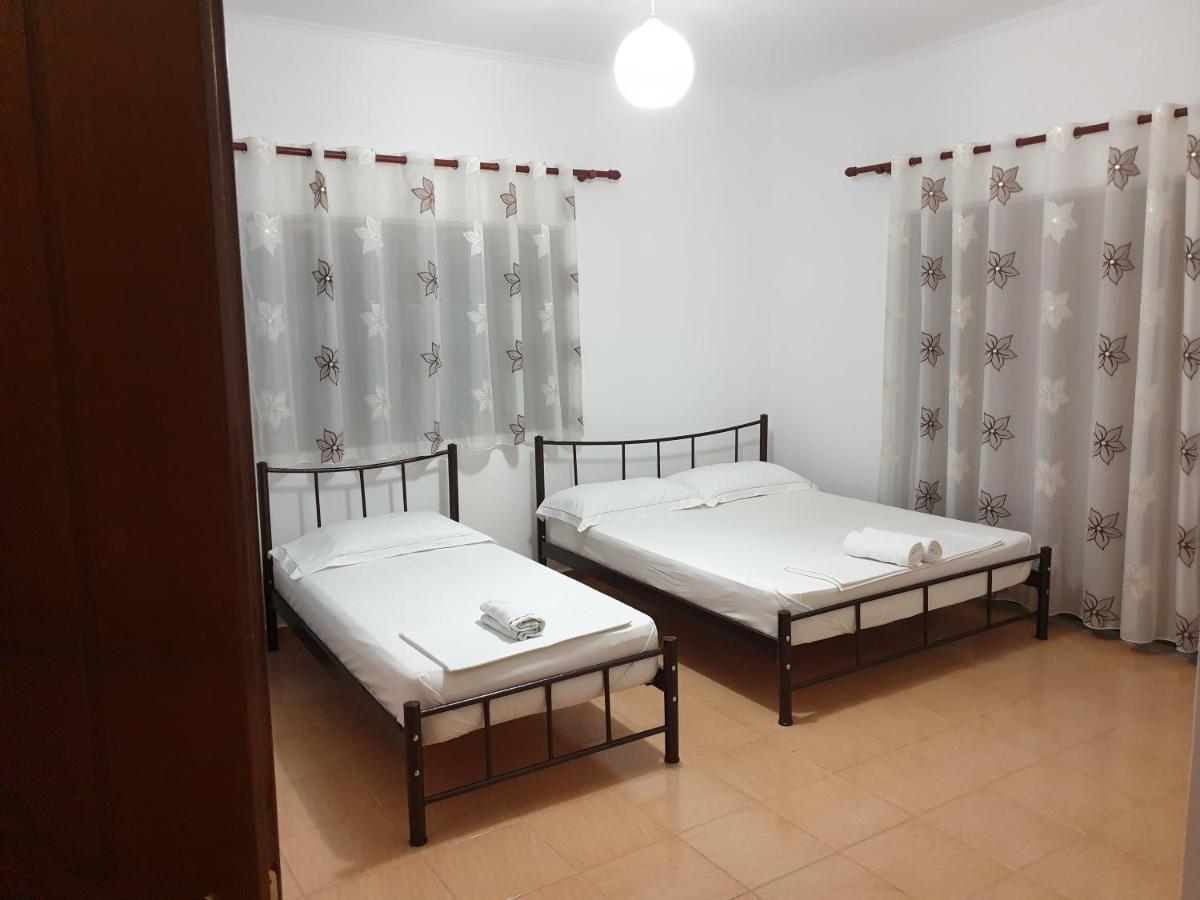 Hotel Lagjini Lukovë Buitenkant foto